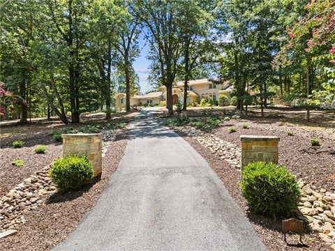 Homes For Sale - 240 Deerfield Road<br/> Clarke County, Bogart, GA 30622