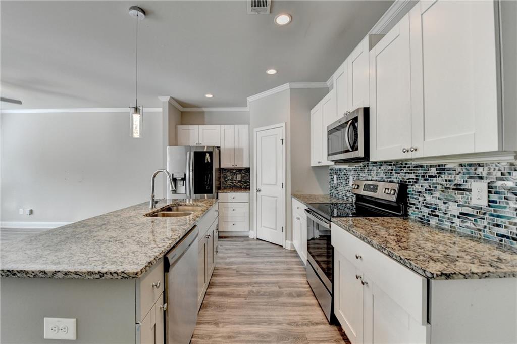 4421 Fulson Drive, Lilburn, Georgia image 7