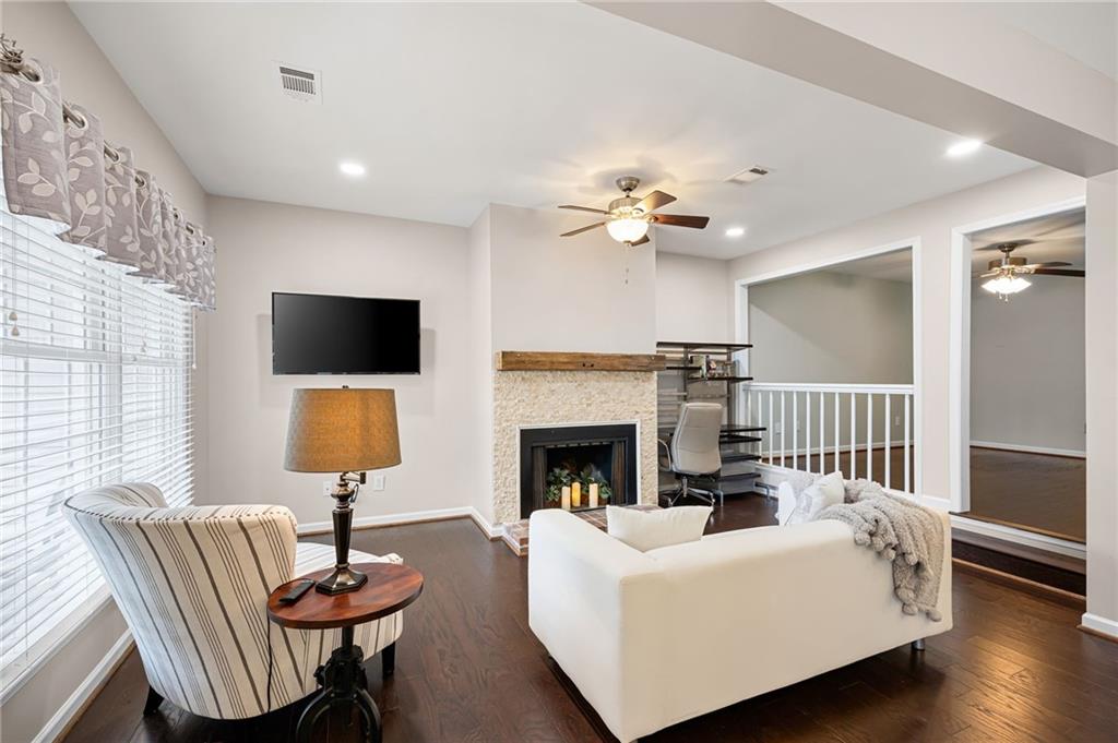 798 Sentinel Ridge SW