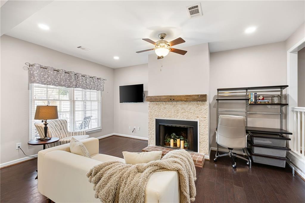 798 Sentinel Ridge SW