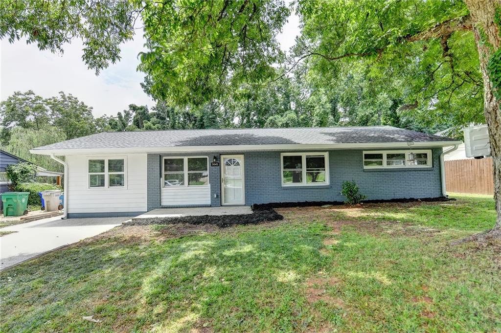 Charming 4BR/2BA Upgraded Ranch in Valley Brook Estates – North Decatur (ITP).
Discover this beautifully renovated 4-bedroom, 2-bath ranch-style home in the quiet and established Valley Brook Estates community, located Inside the Perimeter (ITP) in highly desirable North Decatur.
Perfectly positioned for commuter convenience, the home offers quick access to Lawrenceville Hwy (US-29), McLendon Dr, US-78, North Druid Hills Rd, I-285, and I-85. You’re also just minutes from LaVista Rd, Clairemont Ave, and the vibrant Toco Hills shopping and dining district.
Recent upgrades and highlights include:
Modern kitchen with brand-new stainless steel appliances, custom cabinetry, and a stunning center island
Brand-New roof, Brand-new HVAC, and a brand-new water heater, brand-new windows,
New Luxury vinyl plank (LVP) flooring throughout,
Fresh interior and exterior paint
Spacious, level backyard – perfect for entertaining, gardening, or relaxing outdoors
This move-in ready home offers the perfect balance of peaceful living and prime location, ideal for families, professionals, or anyone seeking comfort and connectivity in the heart of Decatur.