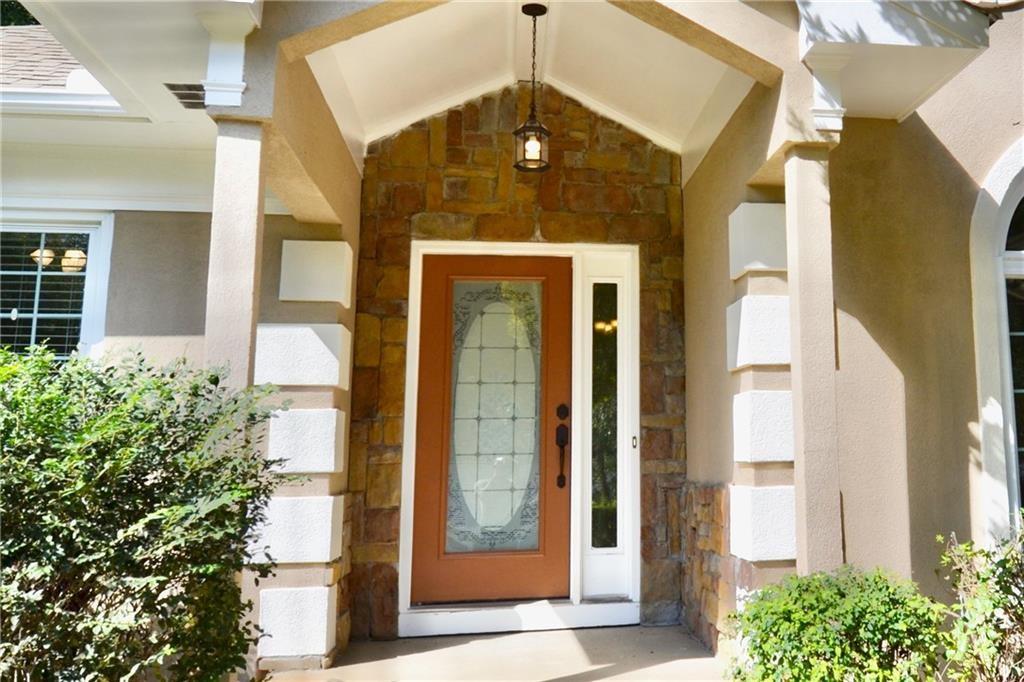 911 Oakwood Drive
