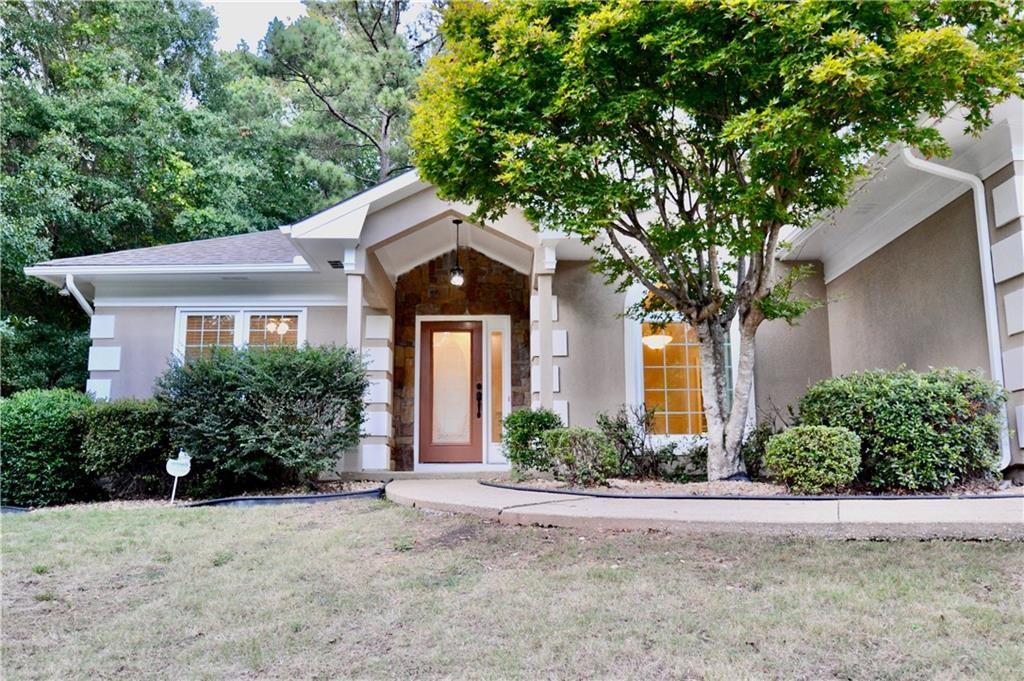 911 Oakwood Drive