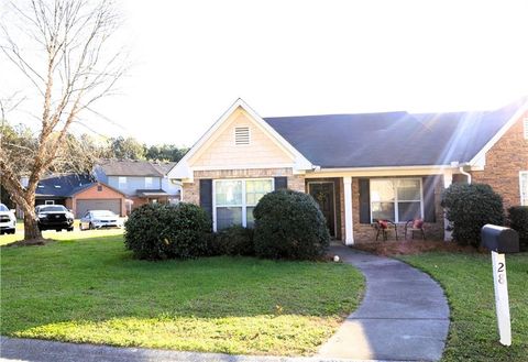 Townhouse For Sale - 28 Princeton Avenue<br/> Adairsville, GA 30103