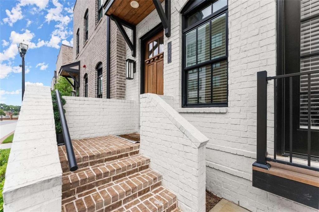 338 SUGARVIEW Road