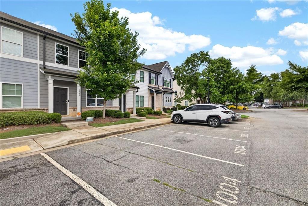 585 McWilliams Road SE 1004