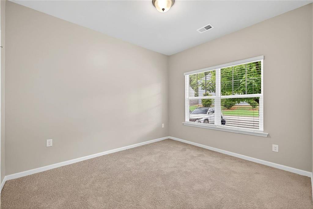 585 McWilliams Road SE 1004