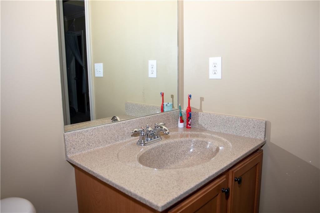 Photo 15 of 26 of 9931 MANCUNIAN Way townhome