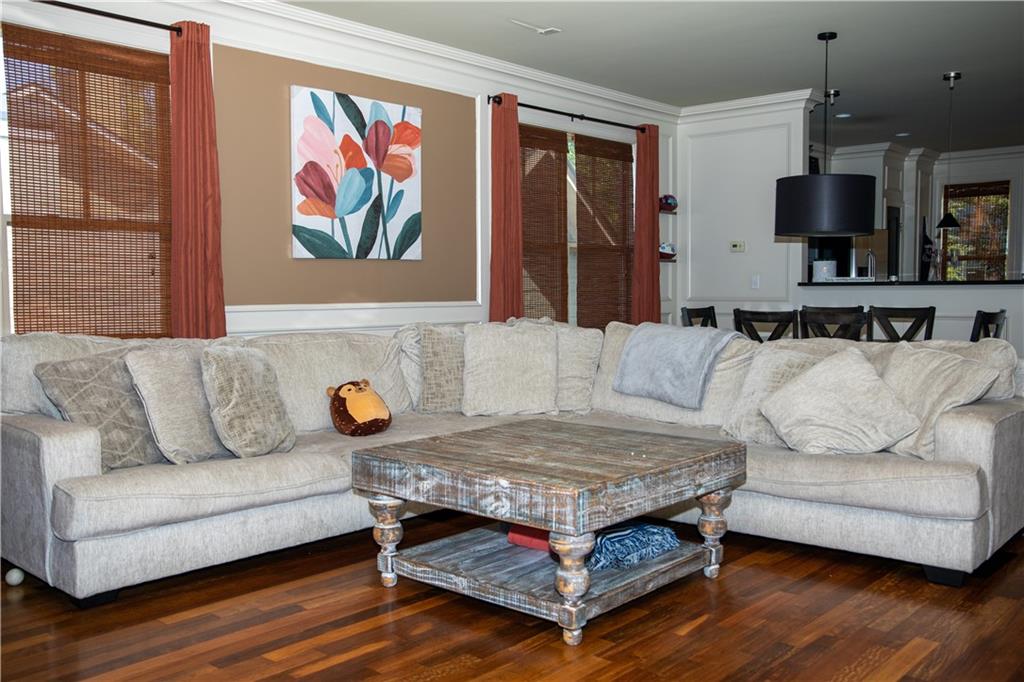 Photo 5 of 26 of 9931 MANCUNIAN Way townhome