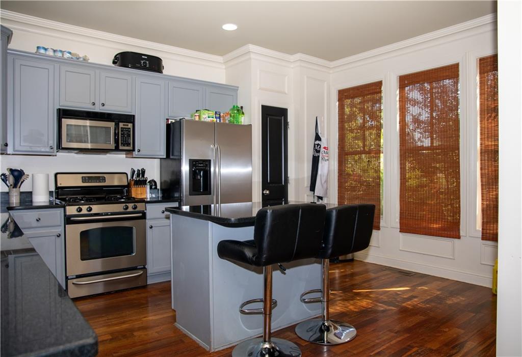 Photo 7 of 26 of 9931 MANCUNIAN Way townhome