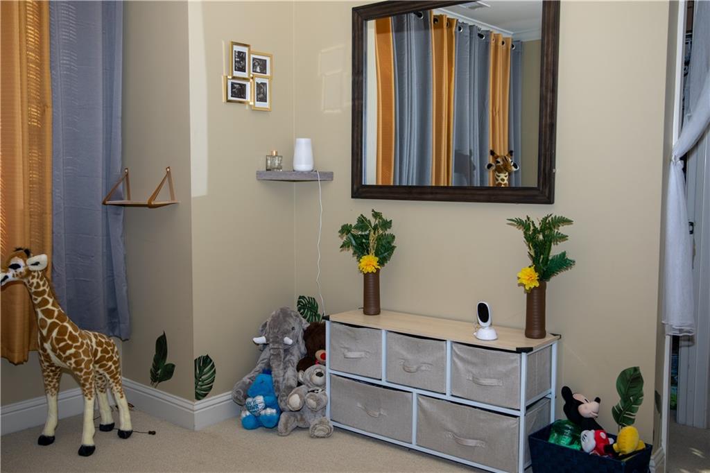 Photo 18 of 26 of 9931 MANCUNIAN Way townhome