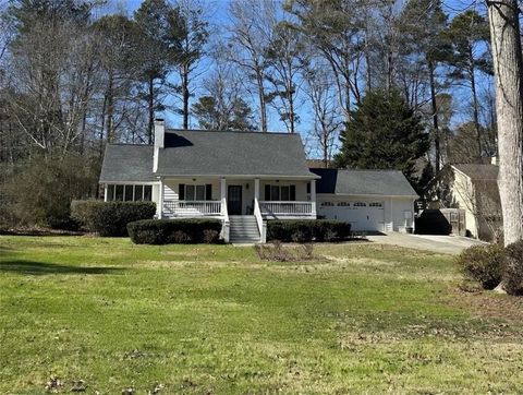 141 Lake Somerset Crest NW Marietta GA 30064