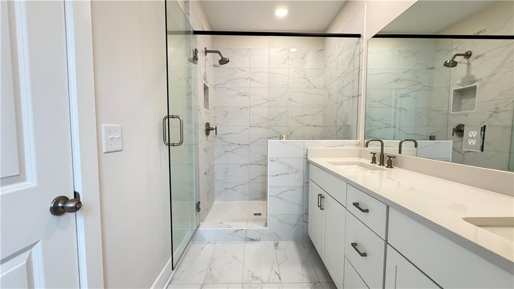 East Cobb Walk - Residential Lease