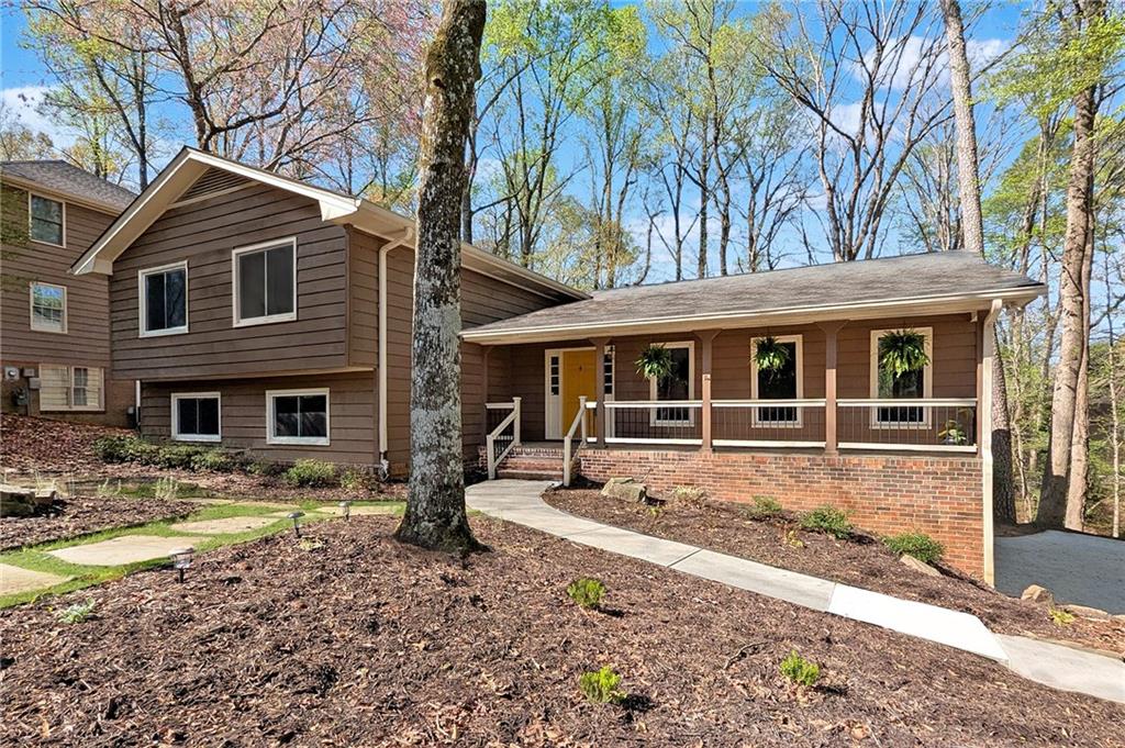 250 Martin Ridge Court, Roswell, Georgia image 1