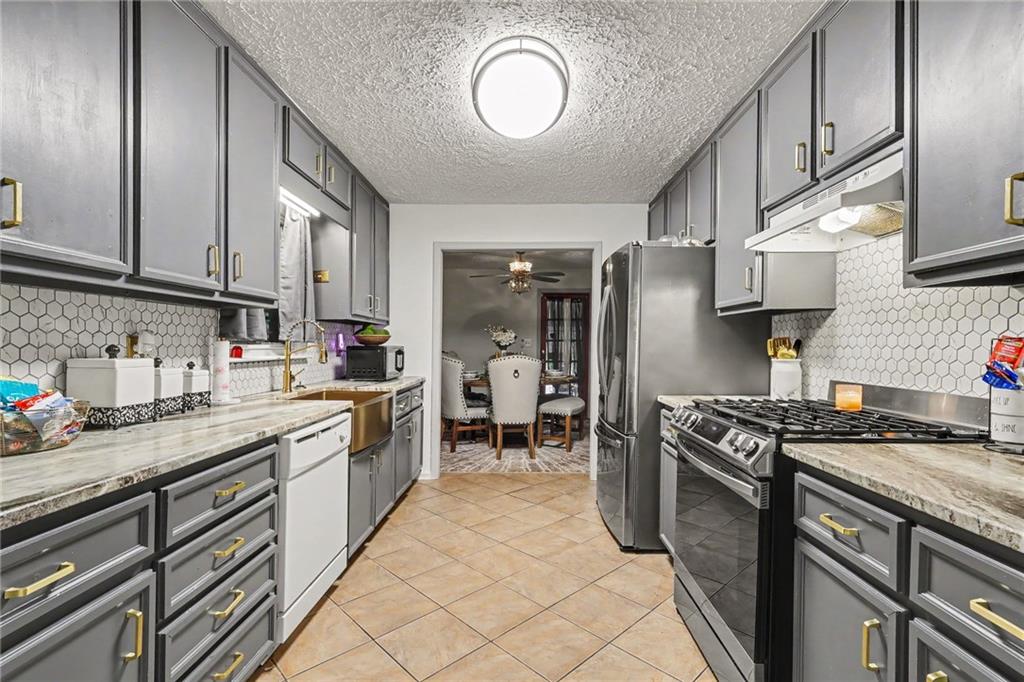 3781 Tommy Drive