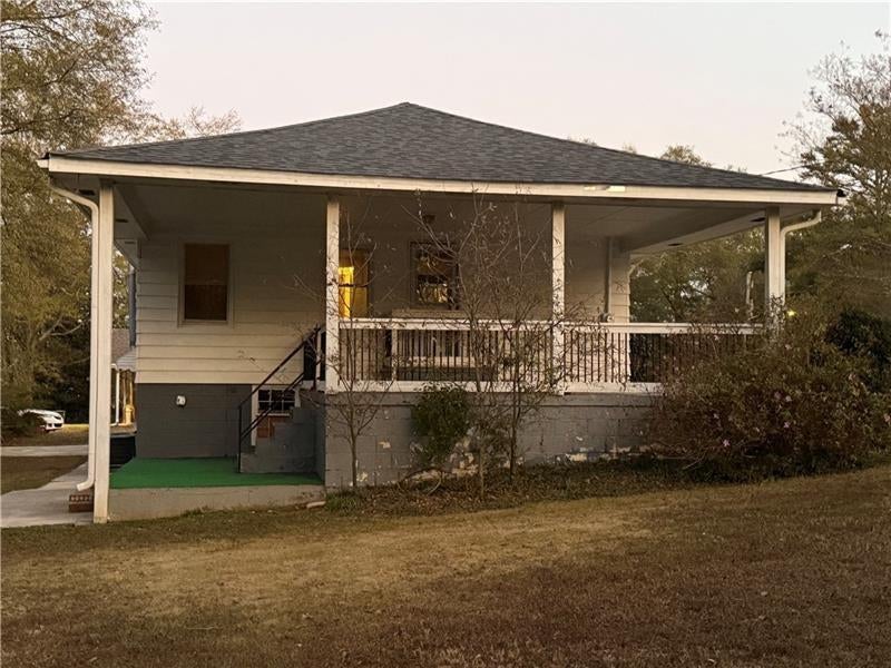 498 Ridge Avenue SW