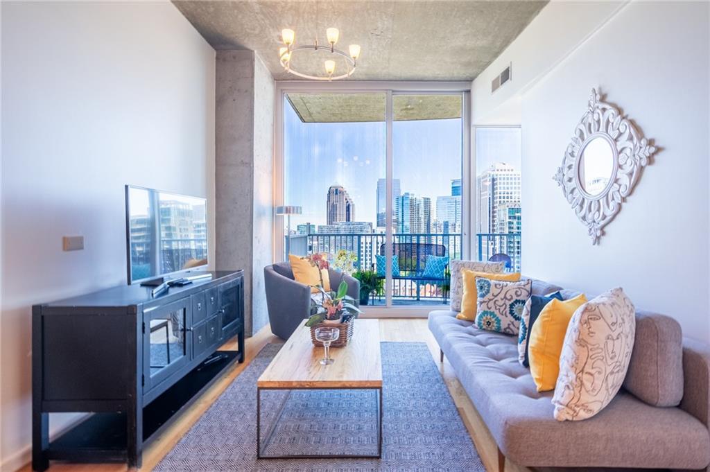 860 Peachtree Street NE 1613