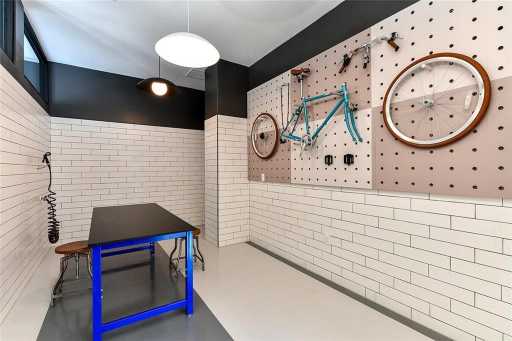 508 Main Street NE A4