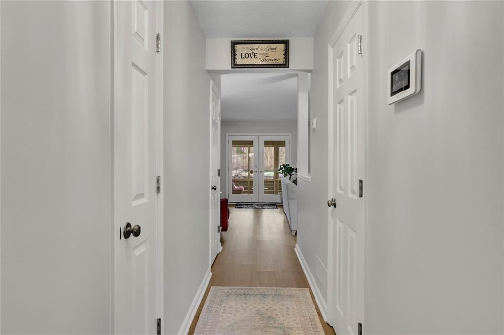 1021 Windy Oaks Court, Smyrna, Georgia image 3