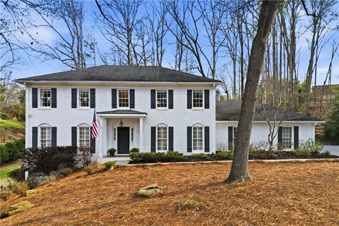Photo of 985 Hickory Oak Hollow, Roswell, GA 30075 (MLS # 7735905)
