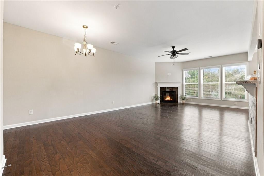 1244 Foxcroft Lane