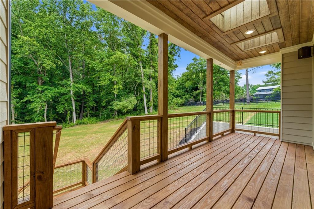 7085 Vaughn Road