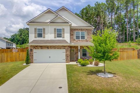 A home in Dacula