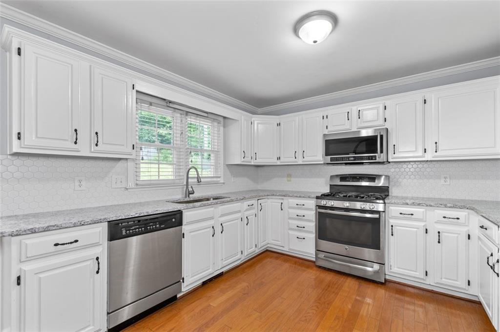 1593 Brynwood Court, Acworth, Georgia image 12