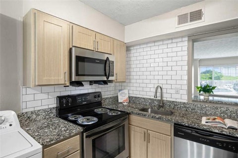 Apartment For Rent - 5675 Roswell Road #D<br/> Atlanta, GA 30342