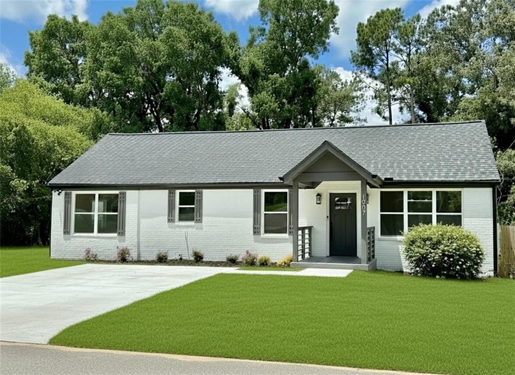 Photo of 1937 Don Juan Lane, Decatur, GA 30032 (MLS # 7704401)