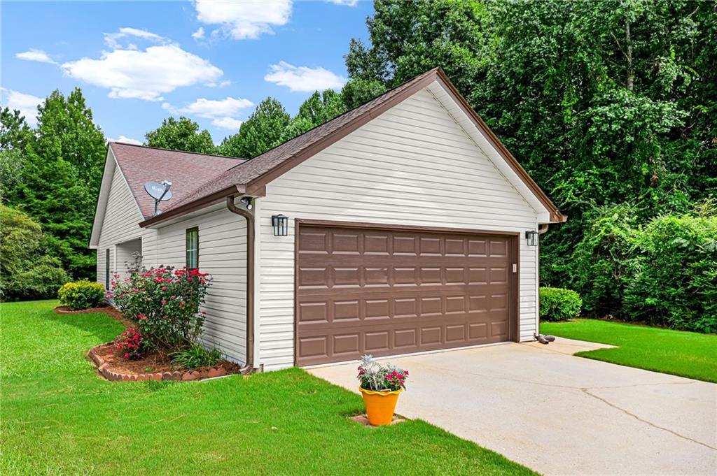 1690 Cotton Wood Court