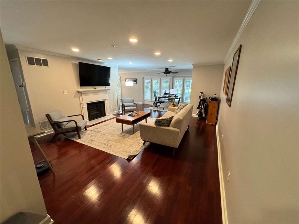 3201 Lenox Road 2