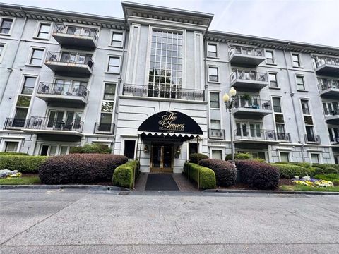 Condo For Rent - 3201 Lenox Road #2<br/> Atlanta, GA 30324
