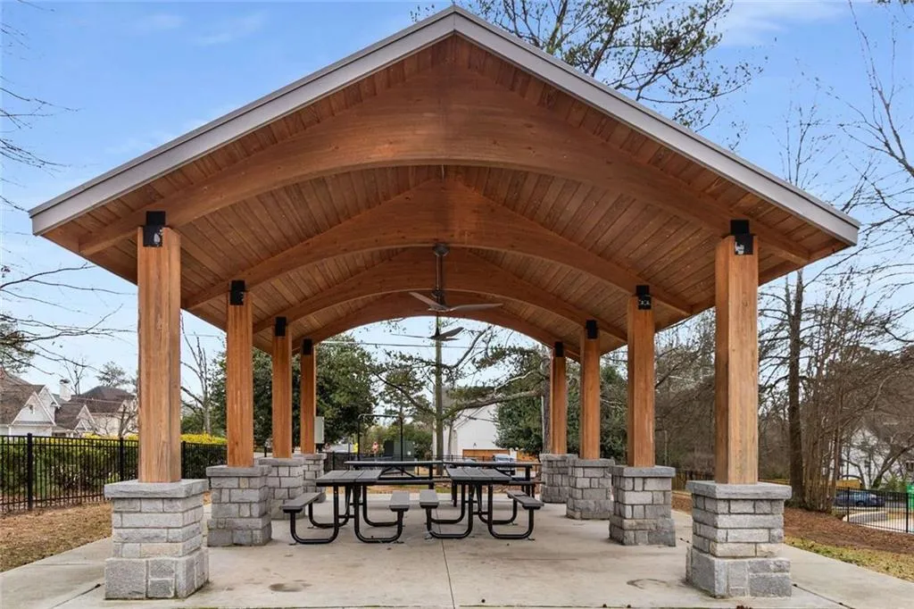 Brookhaven, Georgia 30319, United States, 6 Bedrooms Bedrooms, ,6 BathroomsBathrooms,Residential,Active,116594