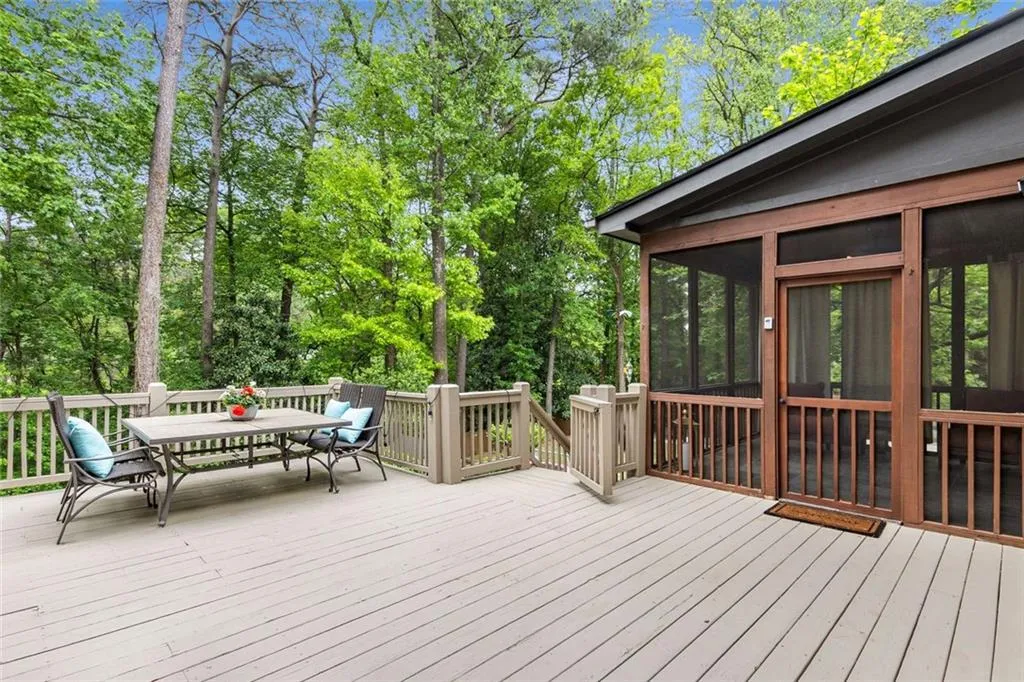 Brookhaven, Georgia 30319, United States, 6 Bedrooms Bedrooms, ,6 BathroomsBathrooms,Residential,Active,116594