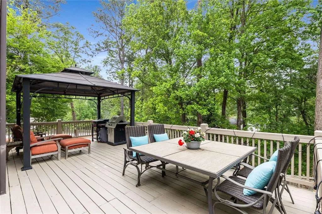 Brookhaven, Georgia 30319, United States, 6 Bedrooms Bedrooms, ,6 BathroomsBathrooms,Residential,Active,116594