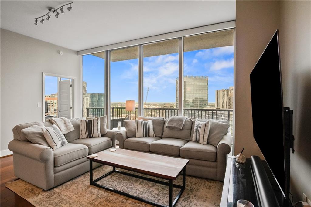 1080 Peachtree Street NE 2512