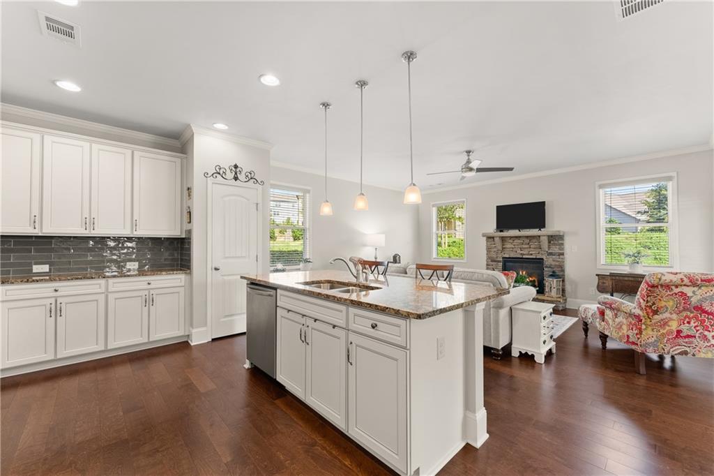 6658 Rivergreen Road, Flowery Branch, Georgia image 9
