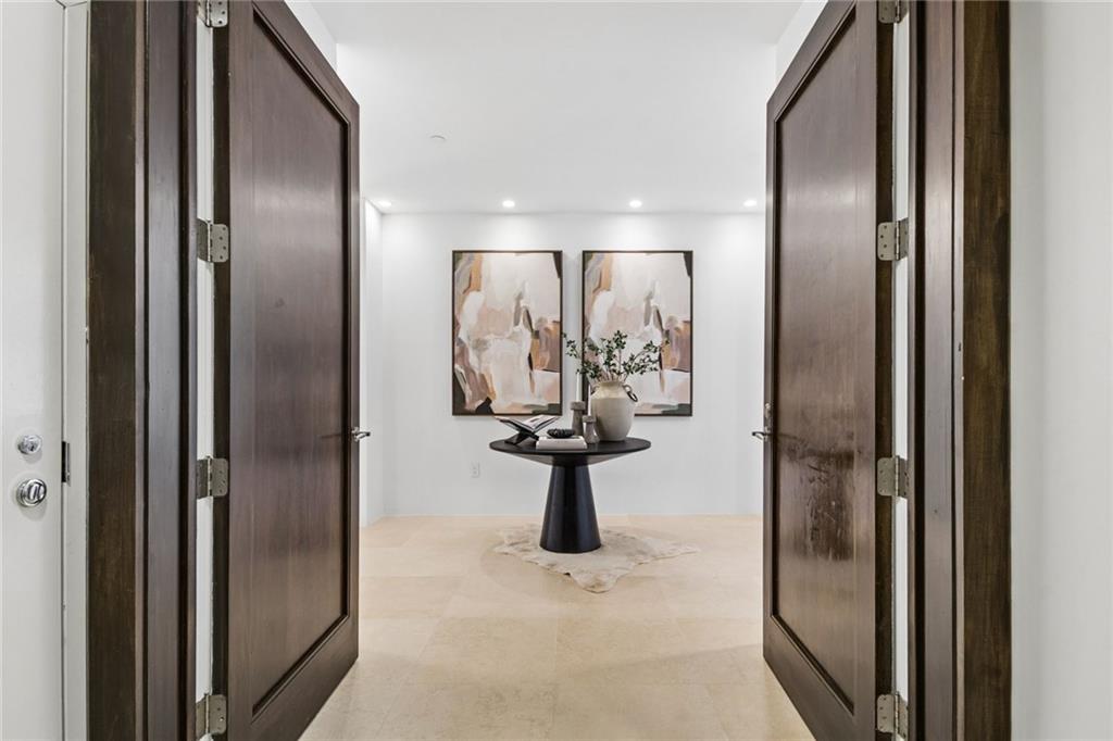 2881 Peachtree Road NE 2304