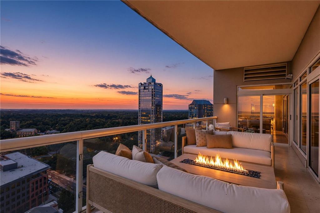 2881 Peachtree Road NE 2304