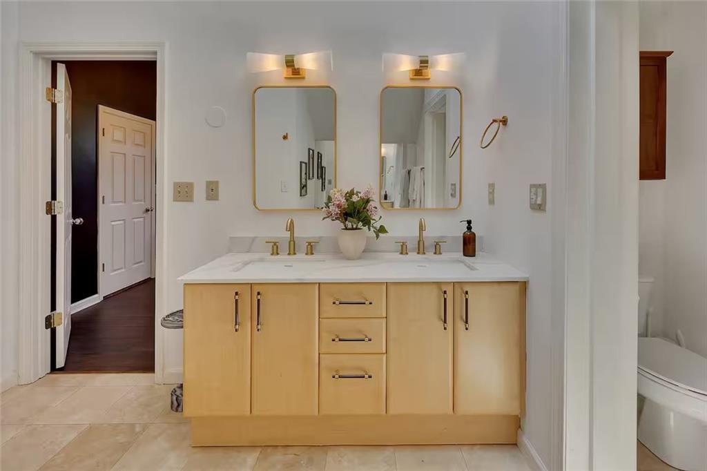 Atlanta, Georgia, 30307, United States, 5 Bedrooms Bedrooms, ,4 BathroomsBathrooms,Residential,Active,2038109