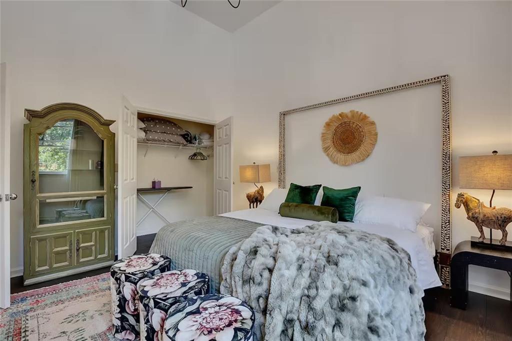 Atlanta, Georgia, 30307, United States, 5 Bedrooms Bedrooms, ,4 BathroomsBathrooms,Residential,Active,2038109