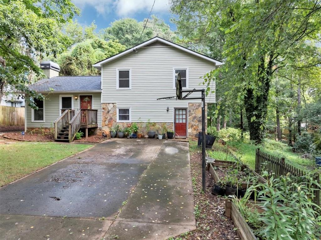 3221 BROMLEY ROWE