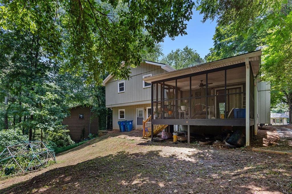 3221 BROMLEY ROWE