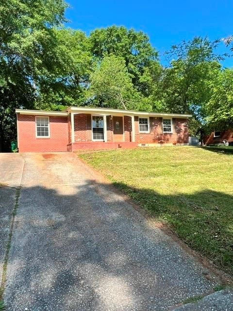 Homes For Sale - 5963 Moss Drive<br/> Forest Park, GA 30297
