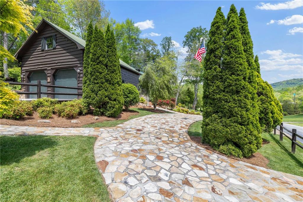 259 Eagle Chase Circle, Dillard, Georgia image 6
