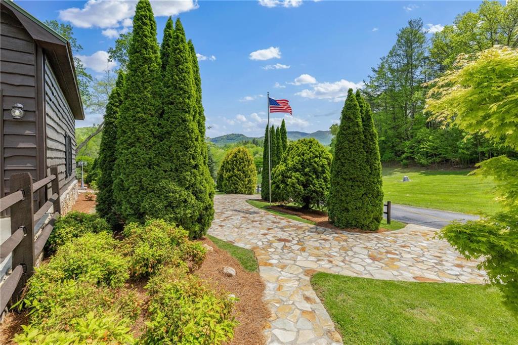 259 Eagle Chase Circle, Dillard, Georgia image 7