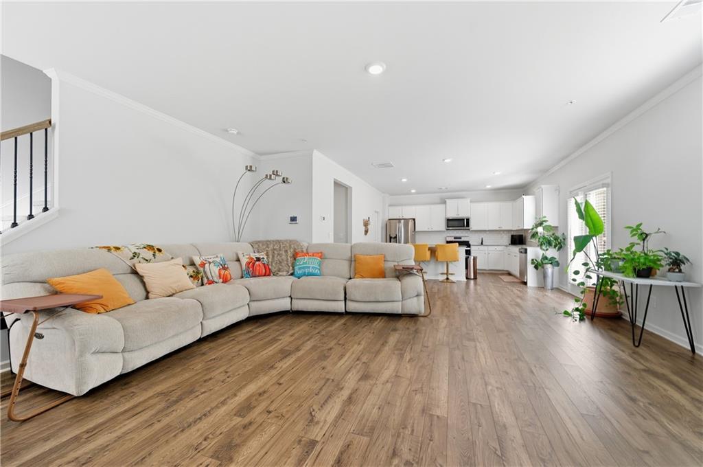 7565 Jennadee Drive