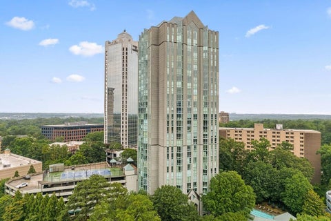 Condo For Sale - 2870 Pharr Court South #203<br/> Atlanta, GA 30305