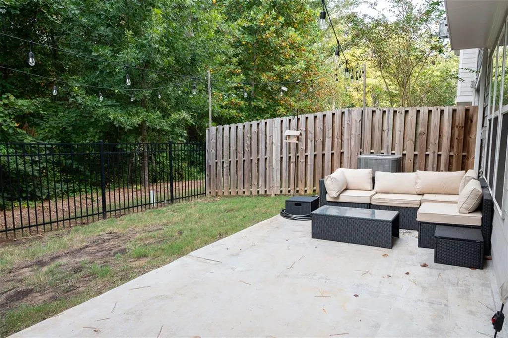 Alpharetta, Georgia 30009, United States, 3 Bedrooms Bedrooms, ,3 BathroomsBathrooms,Residential,Coming Soon,219409